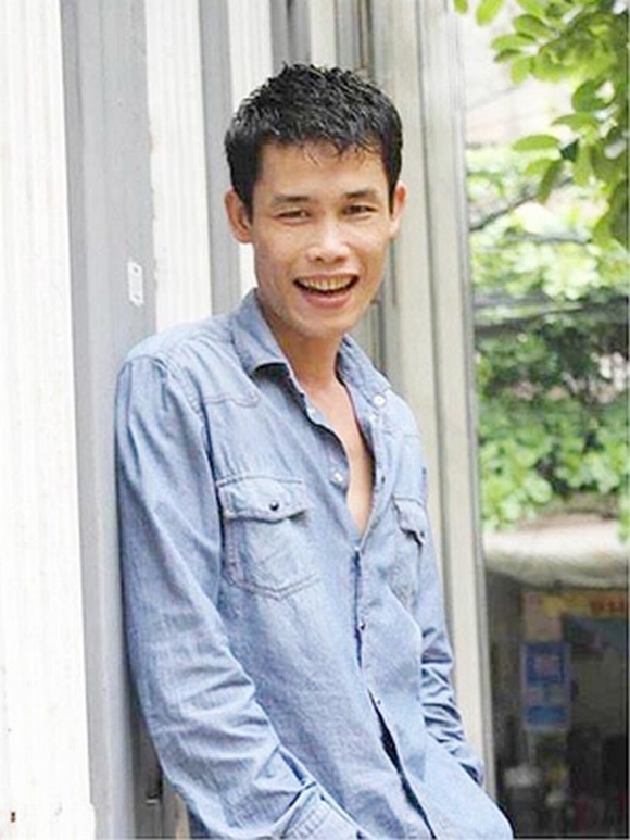 Sao Việt bị công an sờ gáy 6